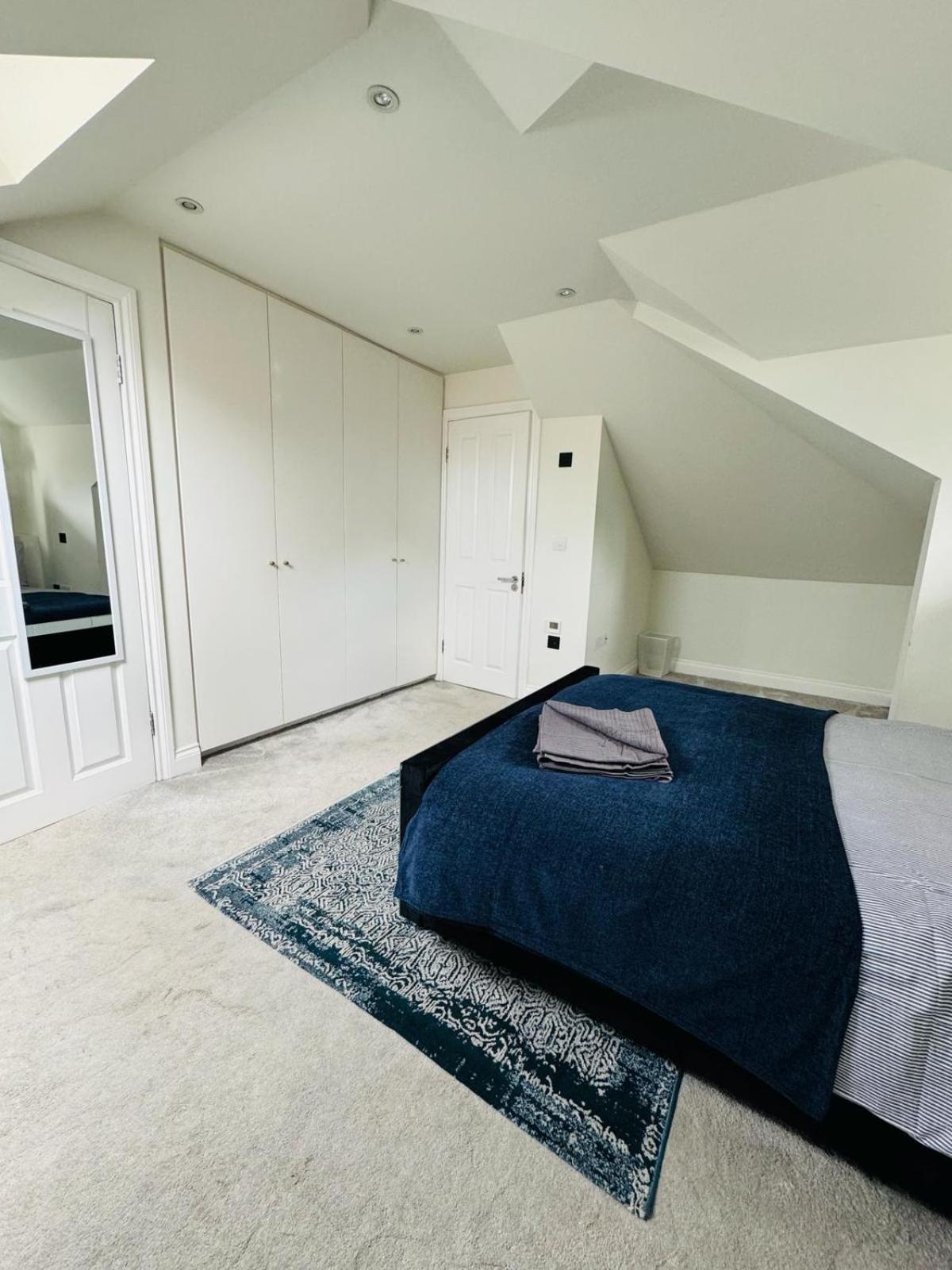 Stunning Flat In Chiswick Apartment London Bagian luar foto