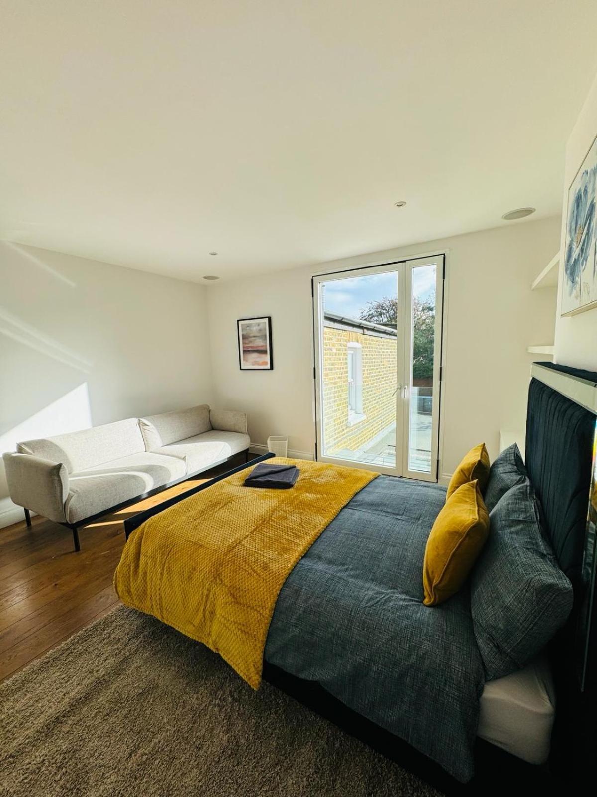 Stunning Flat In Chiswick Apartment London Bagian luar foto